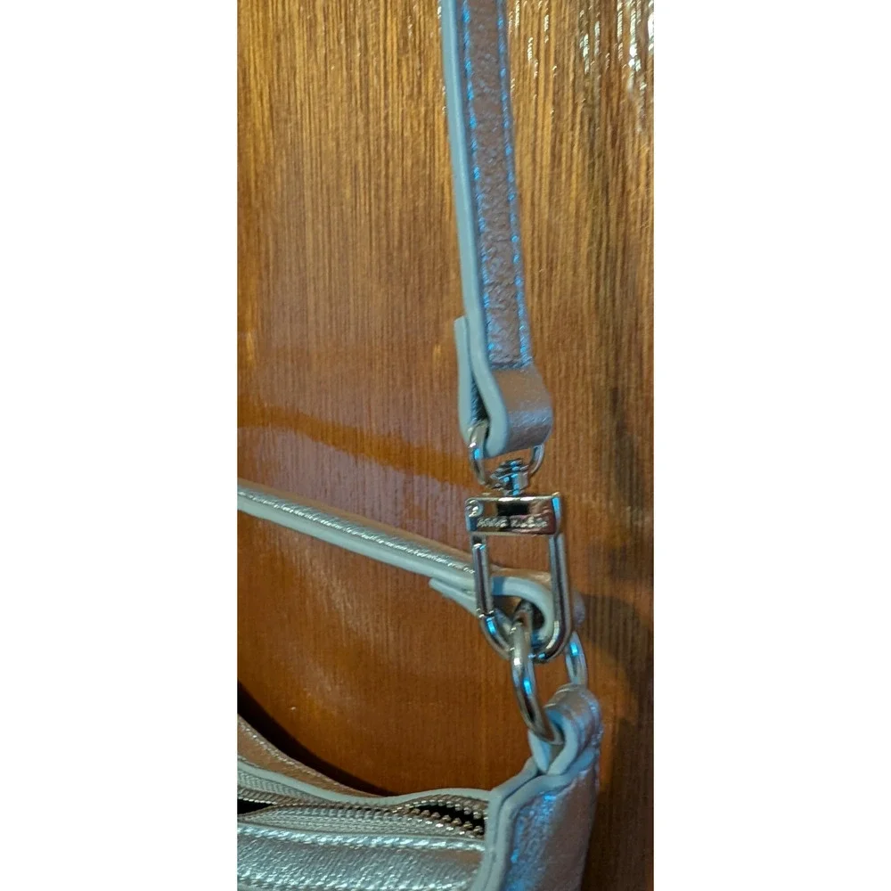 Anne Klein anne klein